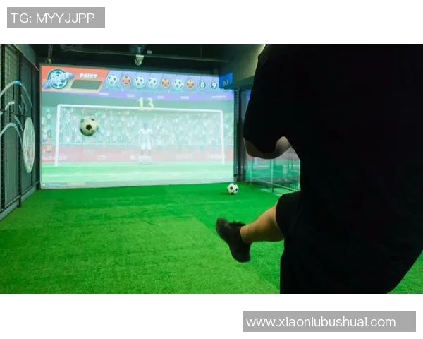 足球明星亲临网吧与粉丝互动引发热潮共同畅享足球魅力与电竞激情 足球明星亲临网吧与粉丝互动引发热潮共同畅享足球魅力与电竞激情